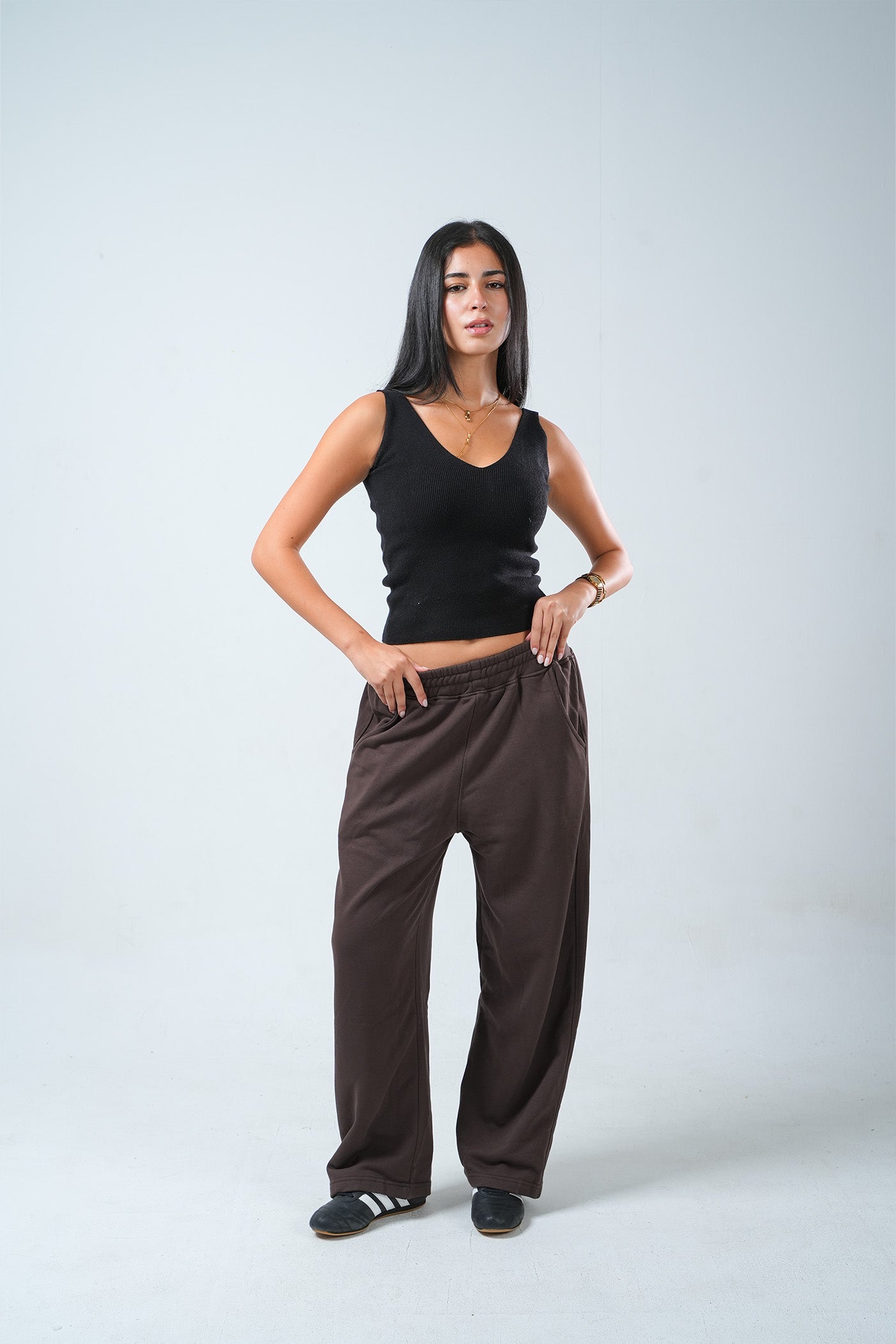 Wild Leg Sweatpants – Dark-Brown