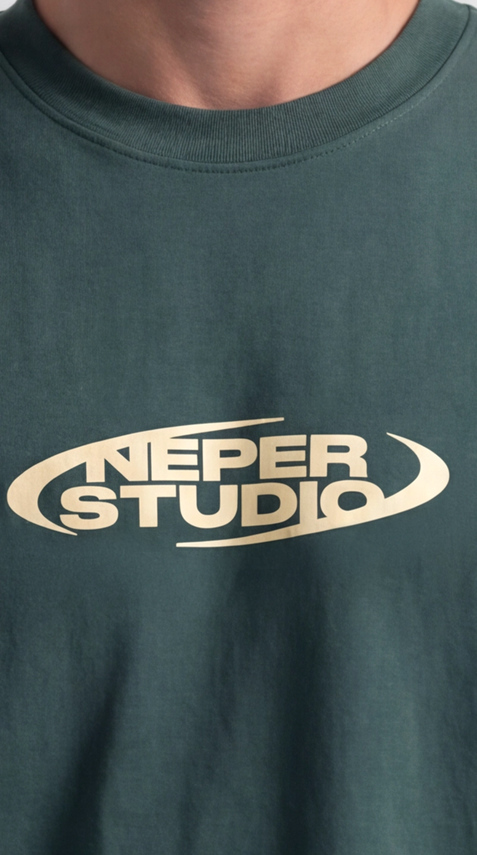 Studio Division Tee– Emerald Green