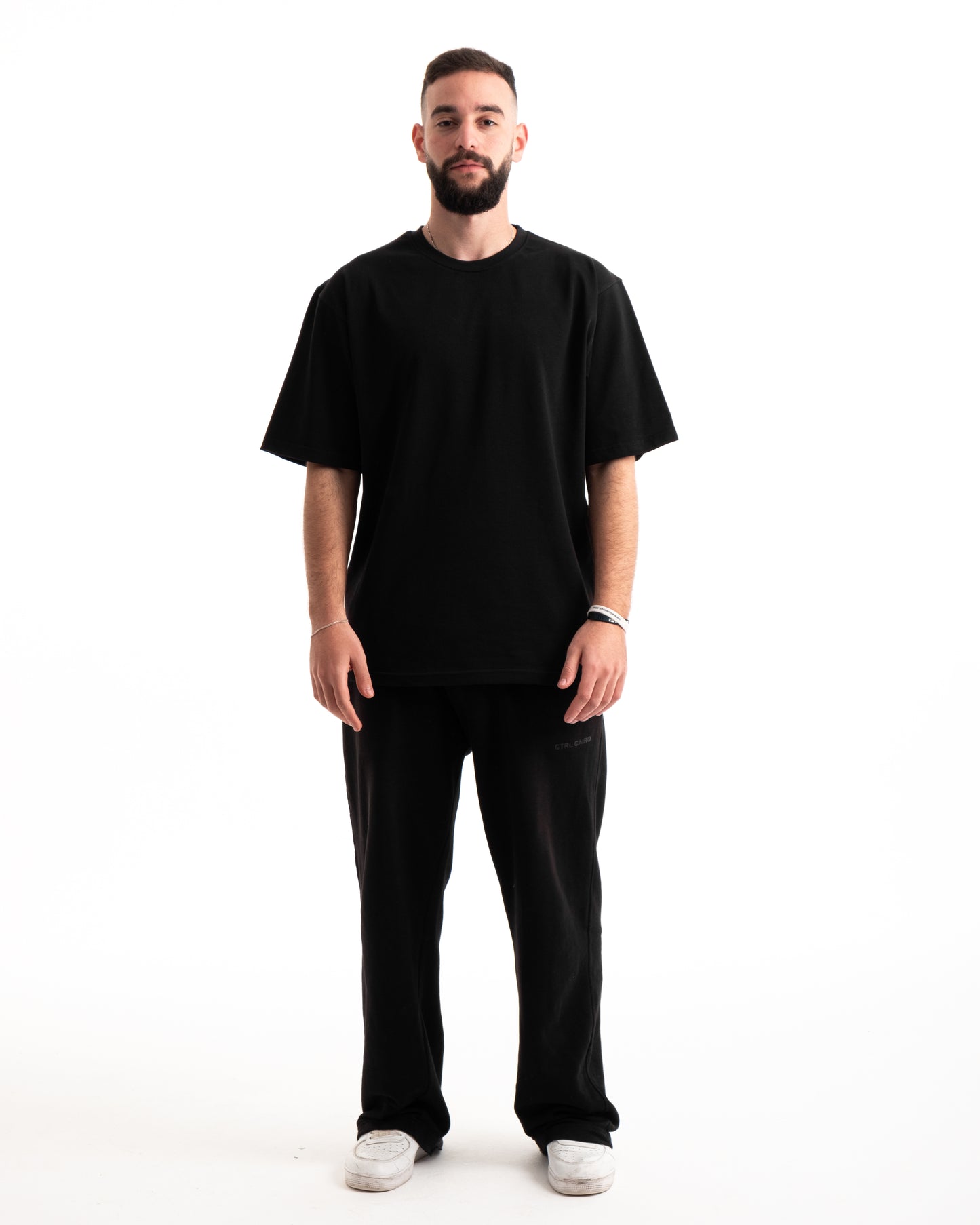 Black-Tee