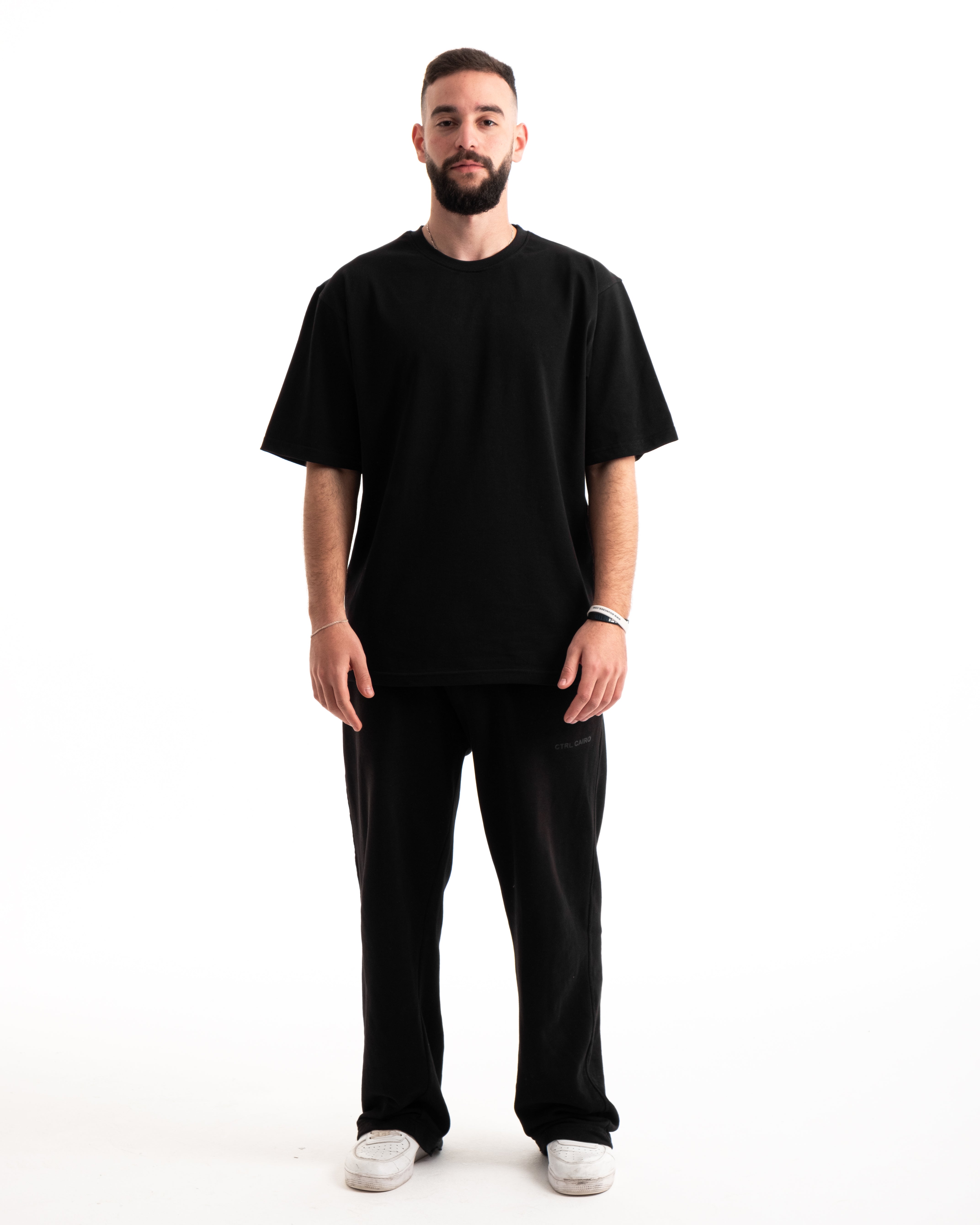 Black-Tee